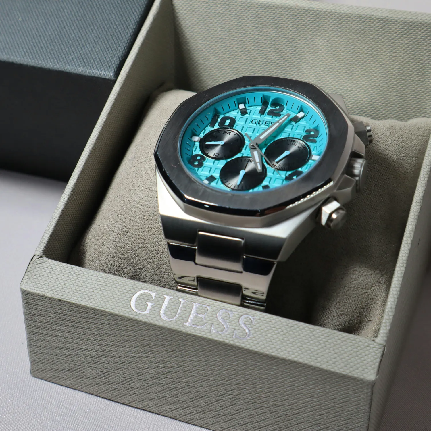 Montre GUESS